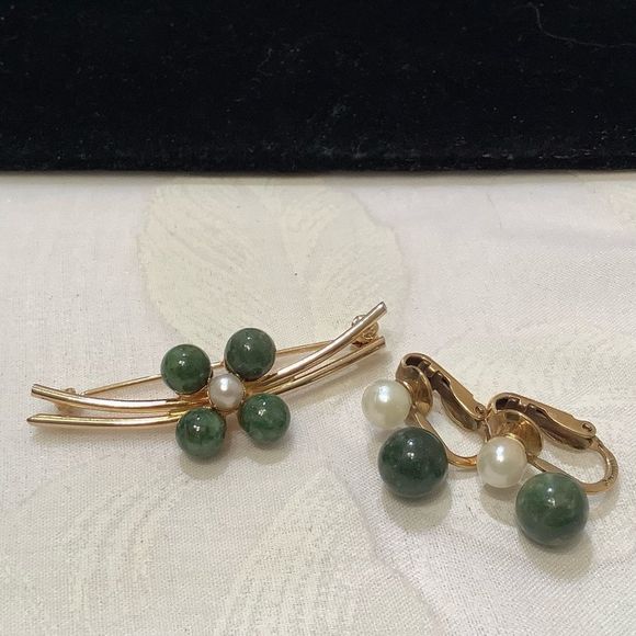 Vintage Burt Cassell 12K GF Jade And Pearl Set - Picture 3 of 6